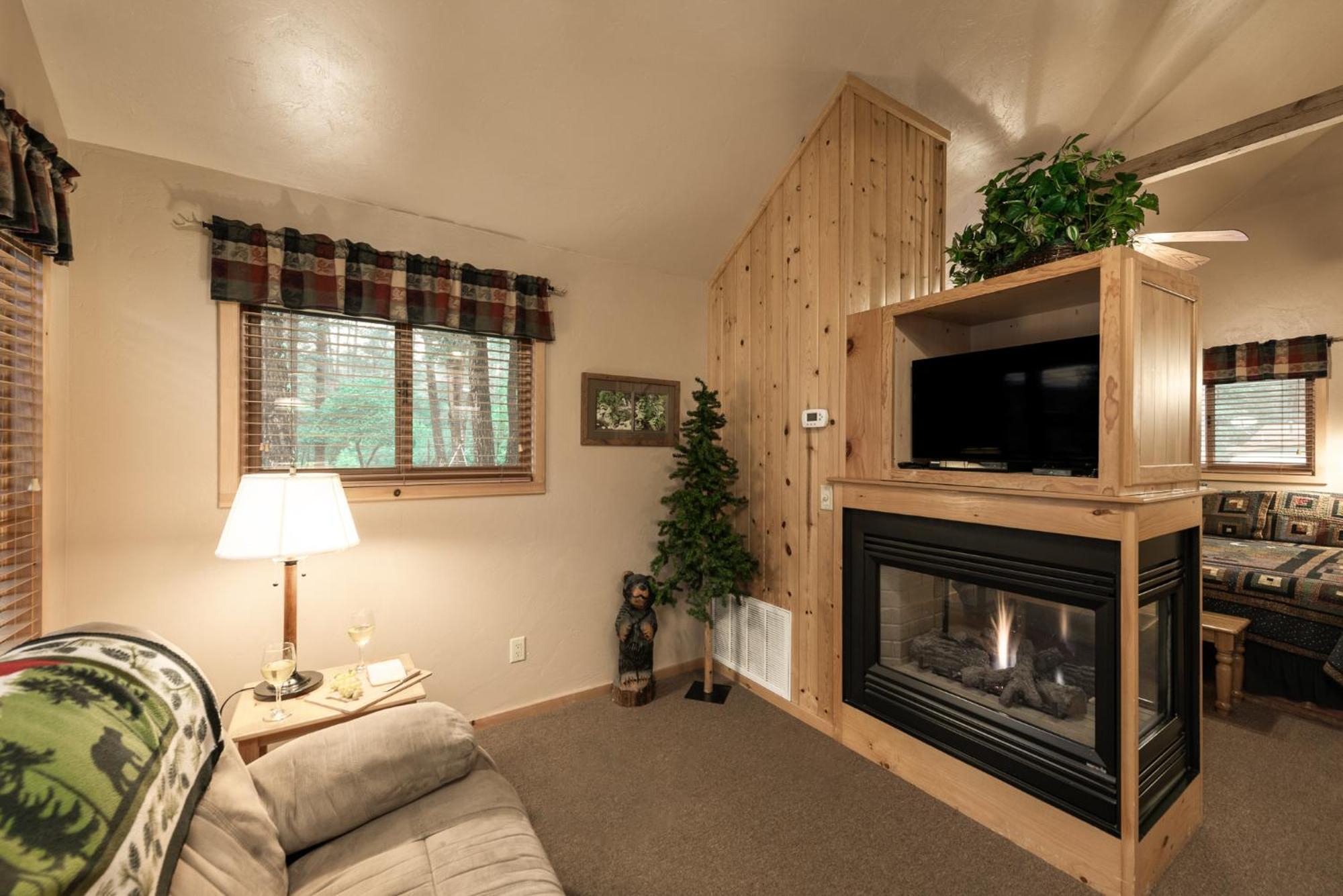Shadow Mountain Lodge And Cabins Ruidoso Eksteriør billede